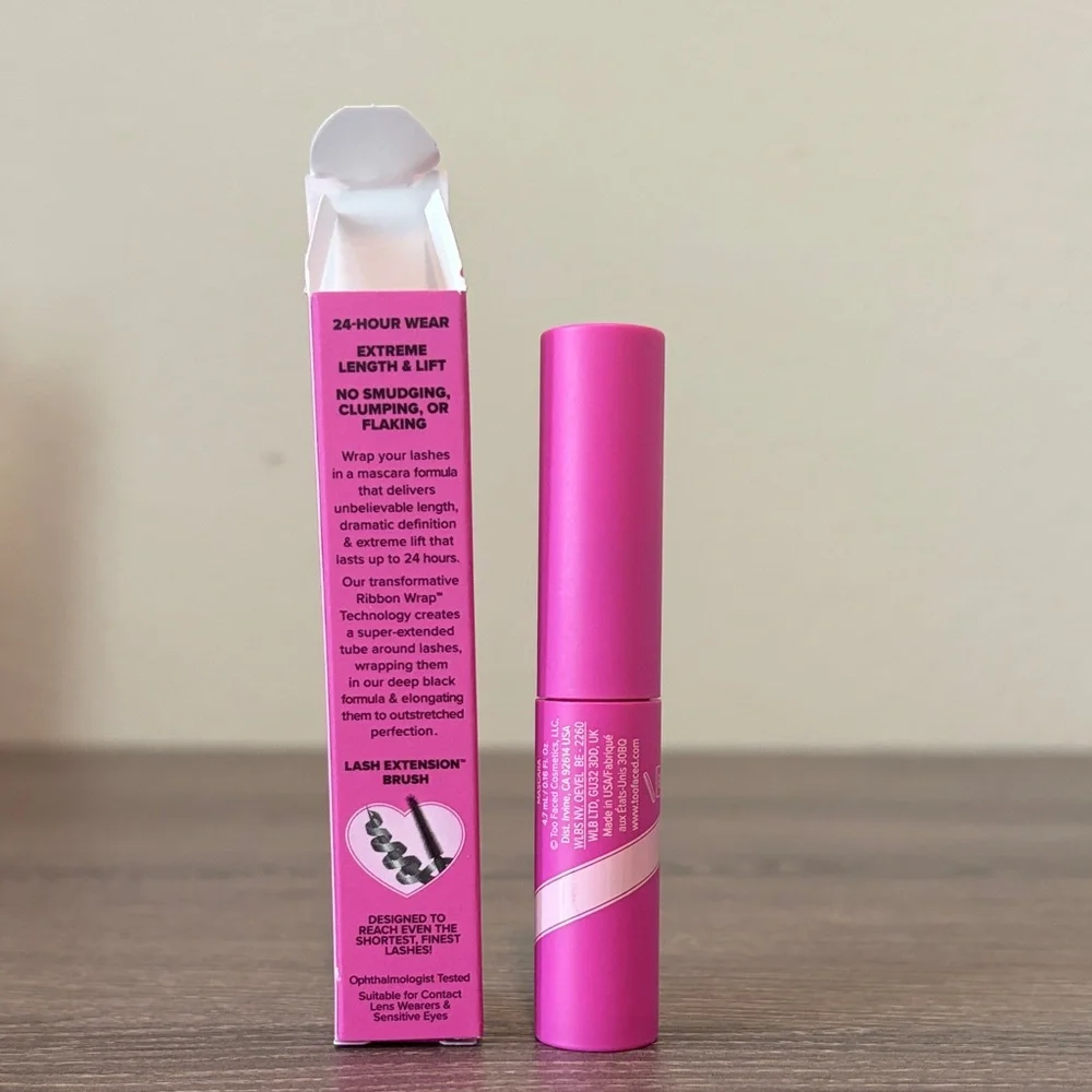 ❤️$9 NWT Too Faced Ribbon Wrapped Lash Extreme Length Tubing Mascara